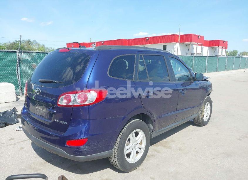 Photo 4 of 2010 Hyundai Santa FE GLS (VIN 5NMSG3AB6AH389489)