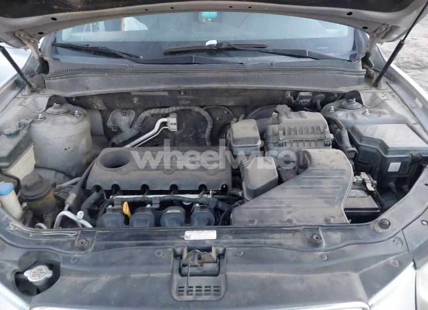 Photo 10 of 2010 Hyundai Santa FE GLS (VIN 5NMSG3AB7AH337241)