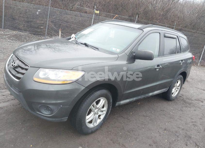 Photo 2 of 2010 Hyundai Santa FE GLS (VIN 5NMSG3AB7AH377755)