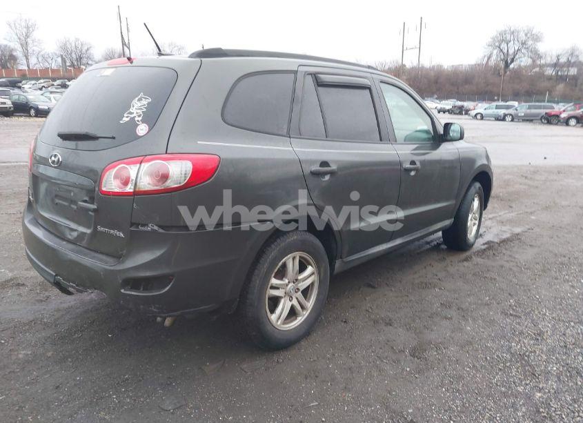 Photo 4 of 2010 Hyundai Santa FE GLS (VIN 5NMSG3AB7AH377755)