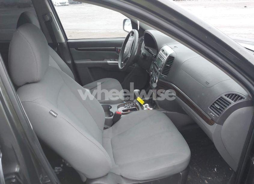 Photo 5 of 2010 Hyundai Santa FE GLS (VIN 5NMSG3AB7AH377755)
