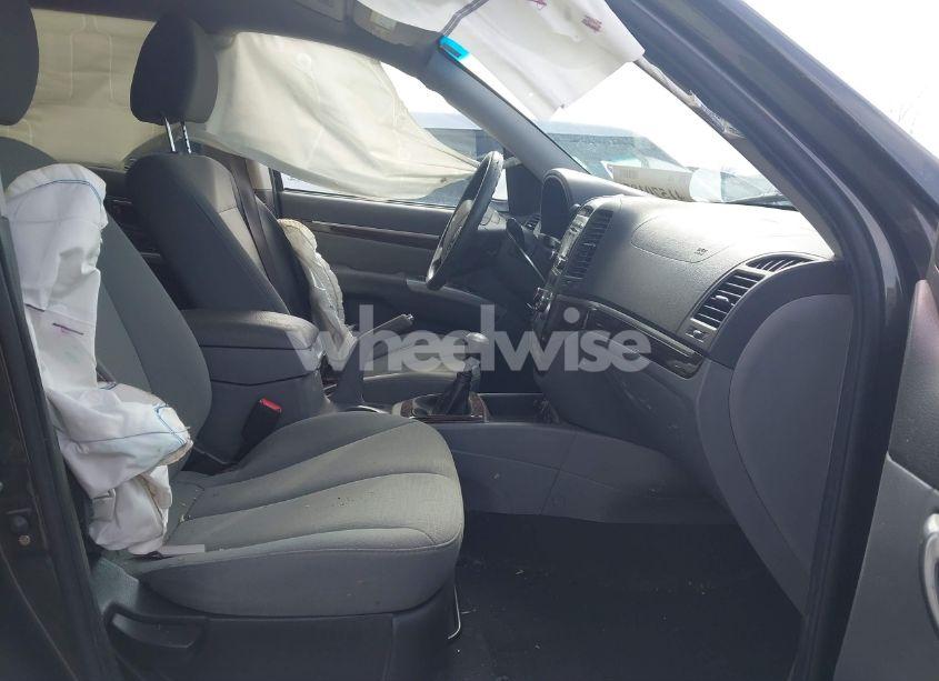 Photo 5 of 2010 Hyundai Santa FE GLS (VIN 5NMSG3AB7AH397083)