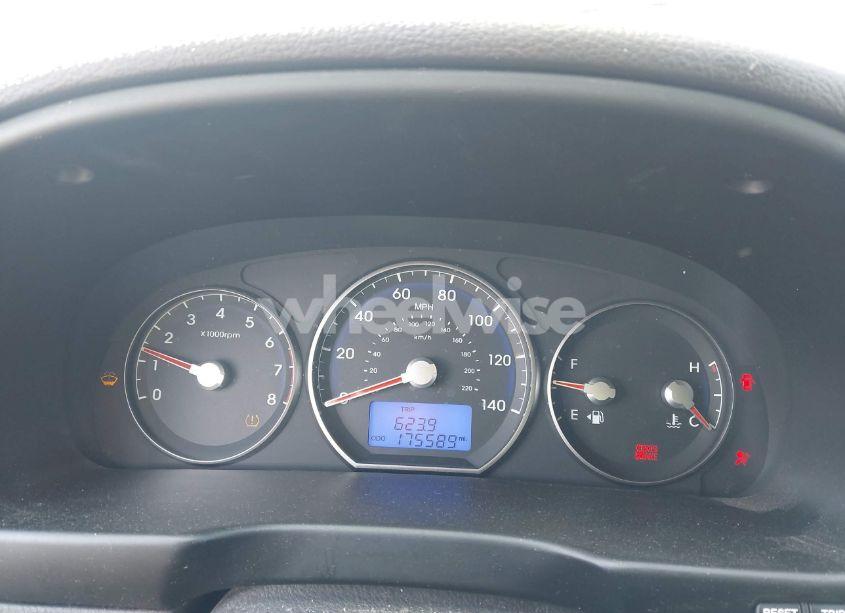 Photo 7 of 2010 Hyundai Santa FE GLS (VIN 5NMSG3AB7AH397083)