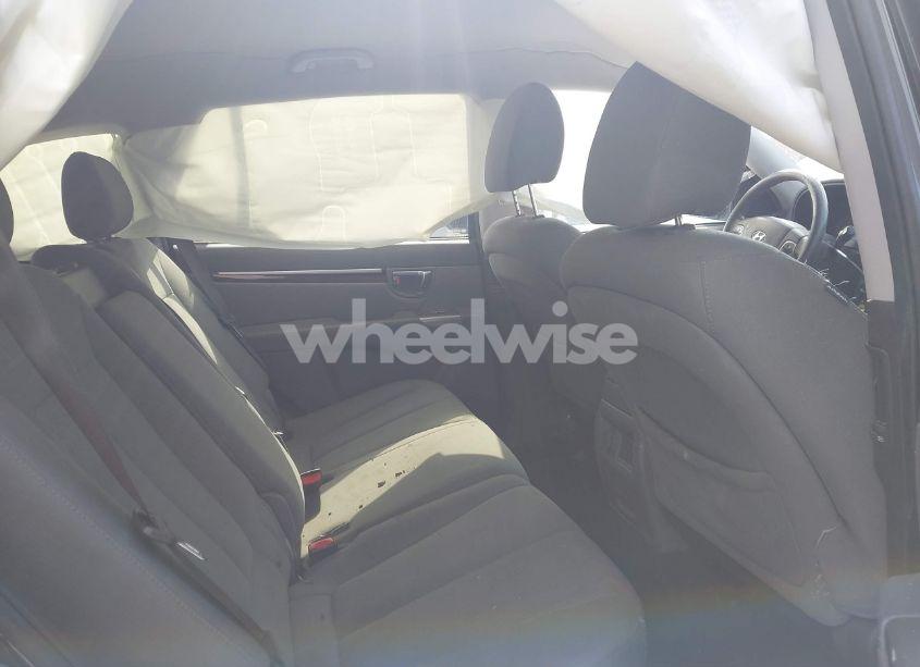 Photo 8 of 2010 Hyundai Santa FE GLS (VIN 5NMSG3AB7AH397083)