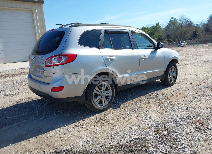 Photo 4 of 2010 Hyundai Santa FE GLS (VIN 5NMSG3AB7AH408311)