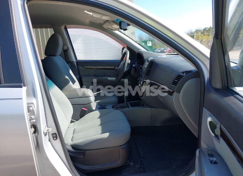 Photo 5 of 2010 Hyundai Santa FE GLS (VIN 5NMSG3AB7AH408311)