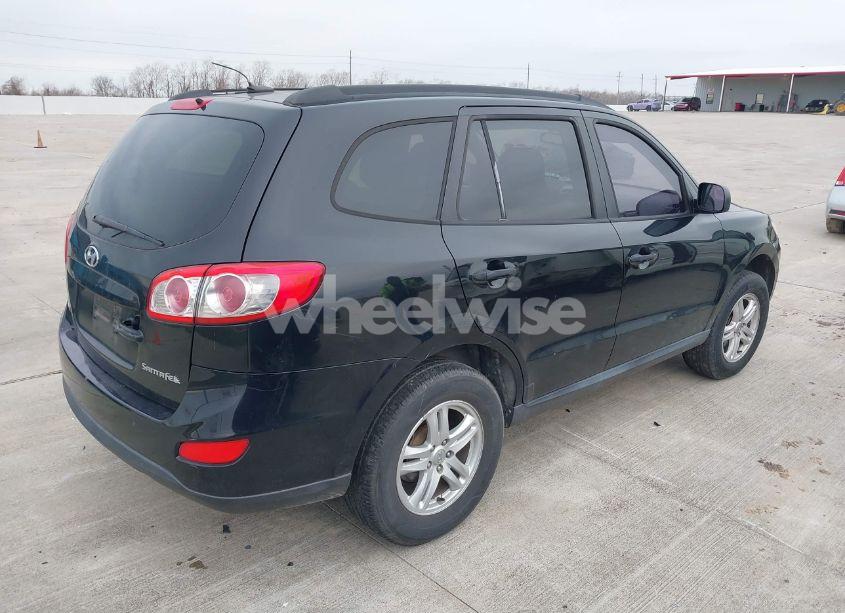 Photo 4 of 2010 Hyundai Santa FE GLS (VIN 5NMSG3AB8AH347809)