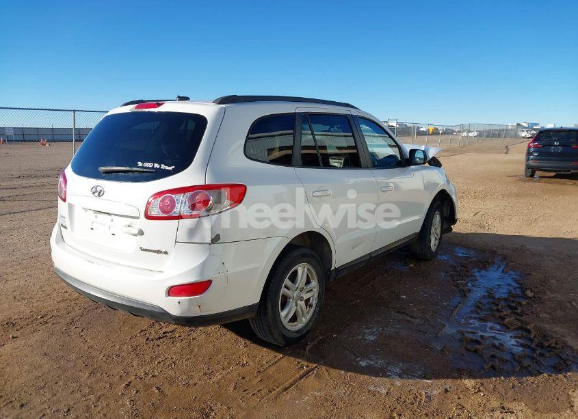 Photo 4 of 2010 Hyundai Santa FE GLS (VIN 5NMSG3AB8AH359037)