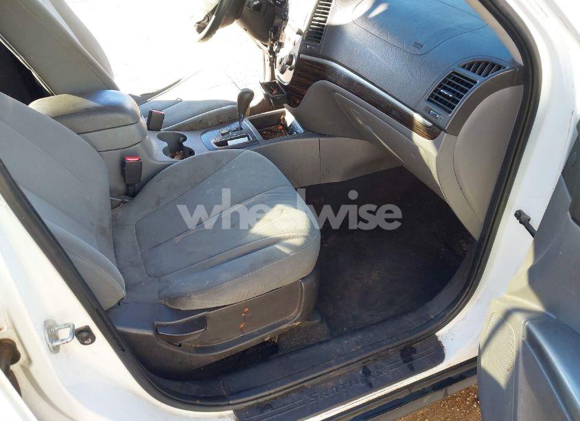 Photo 5 of 2010 Hyundai Santa FE GLS (VIN 5NMSG3AB8AH359037)