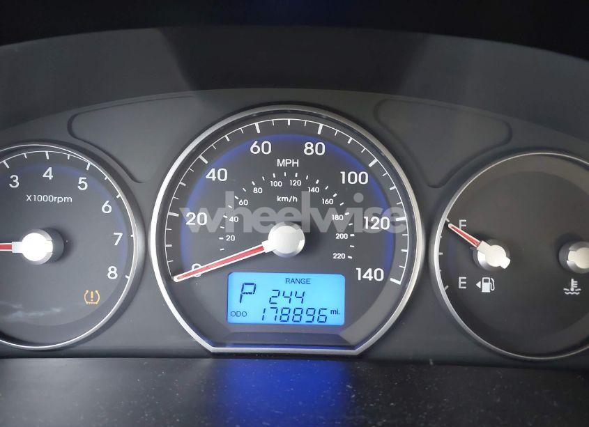 Photo 7 of 2010 Hyundai Santa FE GLS (VIN 5NMSG3ABXAH403913)