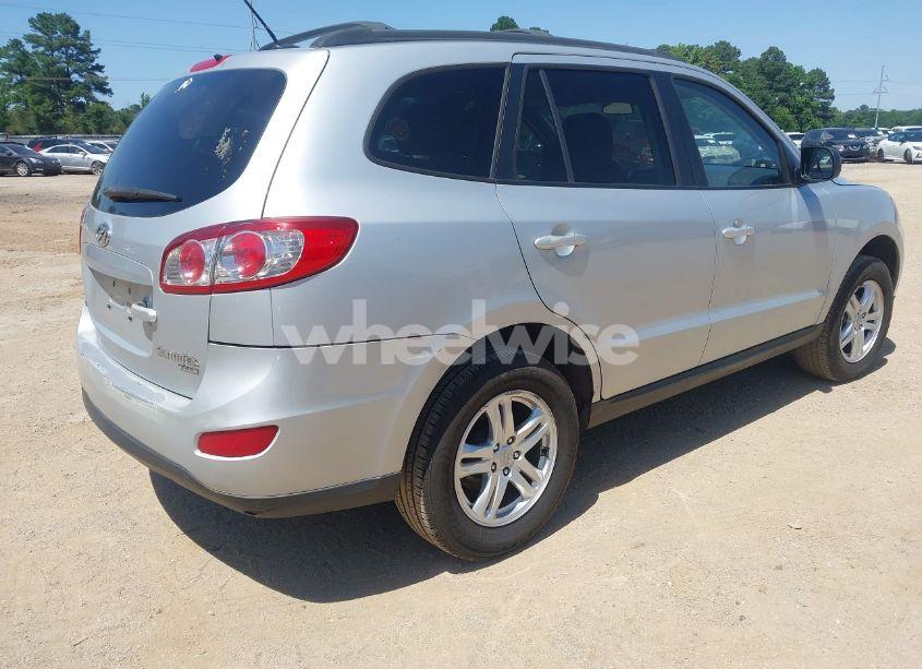 Photo 4 of 2010 Hyundai Santa FE GLS (VIN 5NMSGDAB0AH363623)