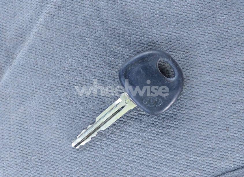 Photo 11 of 2010 Hyundai Santa FE GLS (VIN 5NMSGDAB0AH380583)