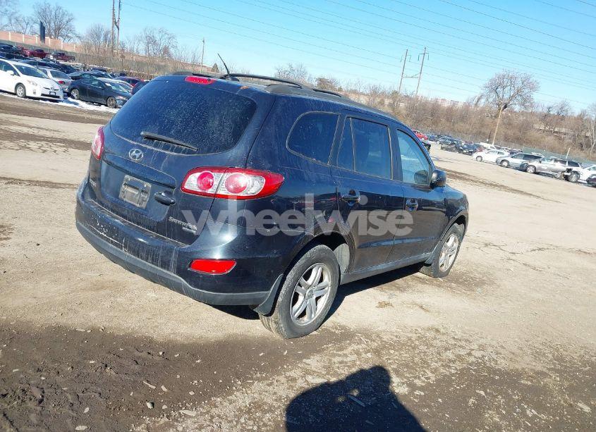 Photo 4 of 2010 Hyundai Santa FE GLS (VIN 5NMSGDAB0AH380583)