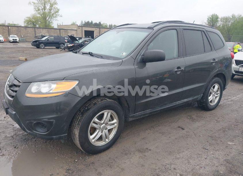 Photo 2 of 2010 Hyundai Santa FE GLS (VIN 5NMSGDAB1AH376543)