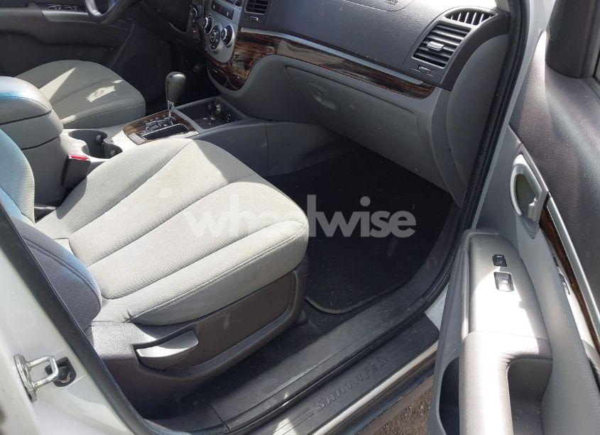 Photo 5 of 2010 Hyundai Santa FE GLS (VIN 5NMSGDAB4AH346212)