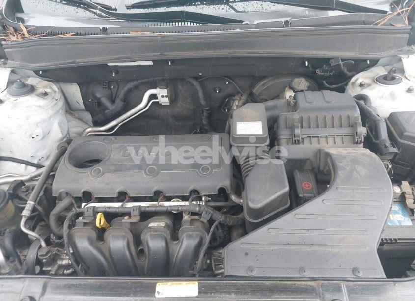 Photo 10 of 2010 Hyundai Santa FE GLS (VIN 5NMSGDAB4AH412239)