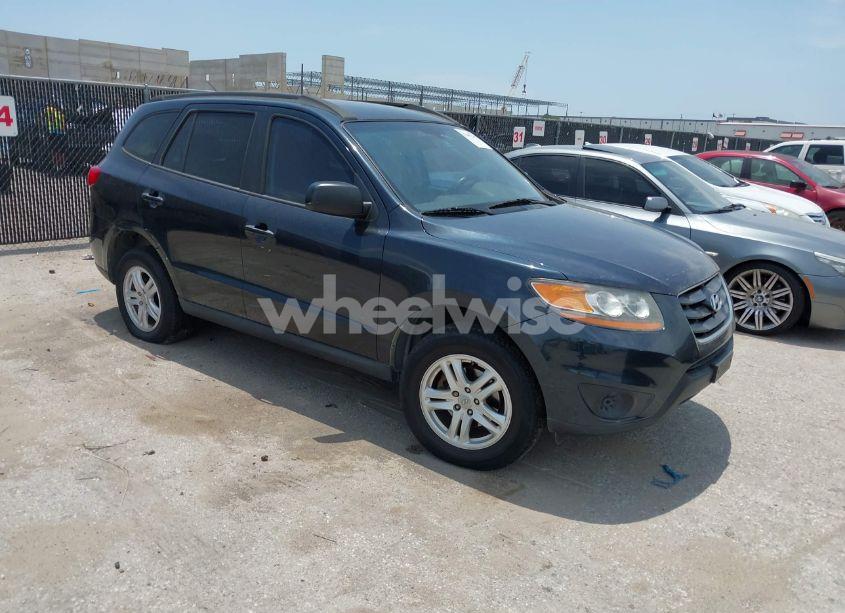 2010 Hyundai Santa FE GLS (VIN 5NMSGDAB5AH375069) main photo