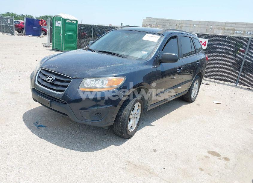Photo 2 of 2010 Hyundai Santa FE GLS (VIN 5NMSGDAB5AH375069)