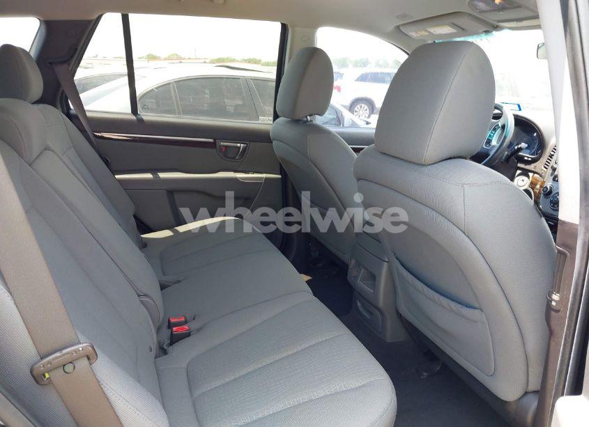 Photo 8 of 2010 Hyundai Santa FE GLS (VIN 5NMSGDAB5AH375069)