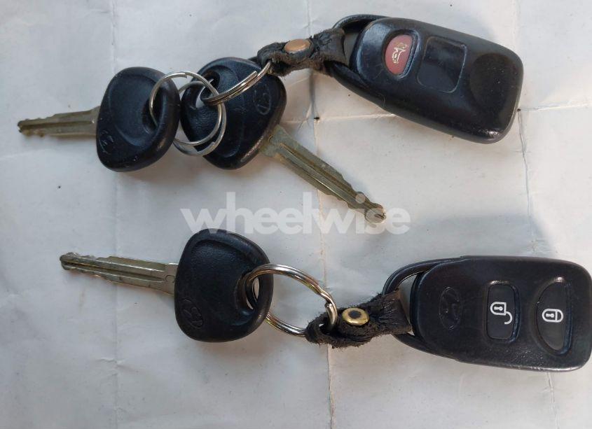 Photo 11 of 2010 Hyundai Santa FE GLS (VIN 5NMSGDAB7AH374585)