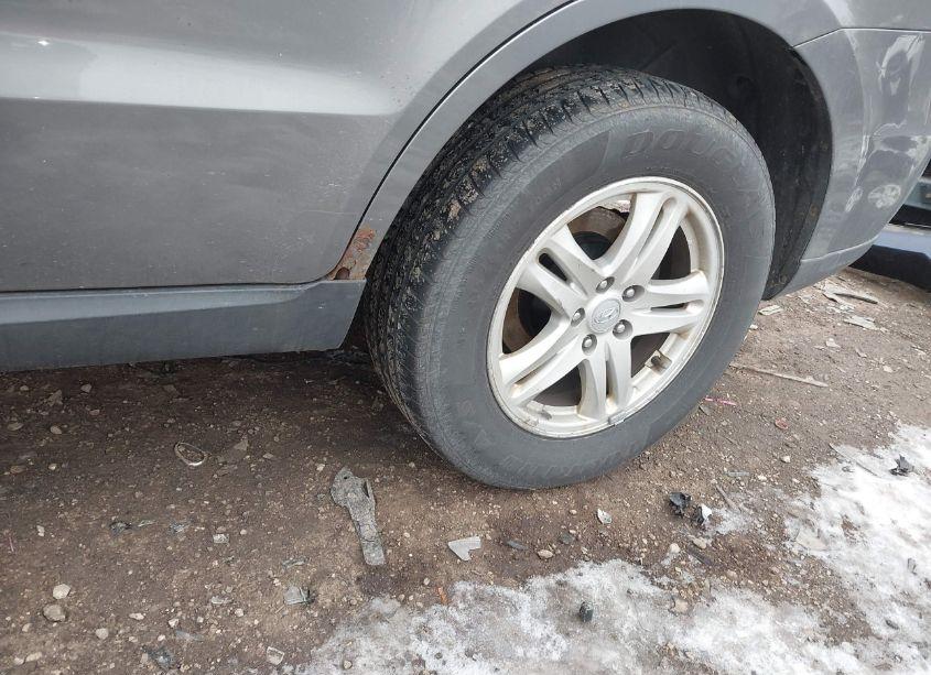 Photo 6 of 2010 Hyundai Santa FE GLS (VIN 5NMSGDAB8AH399138)