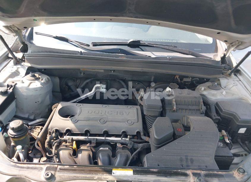 Photo 10 of 2010 Hyundai Santa FE GLS (VIN 5NMSGDAB9AH344469)