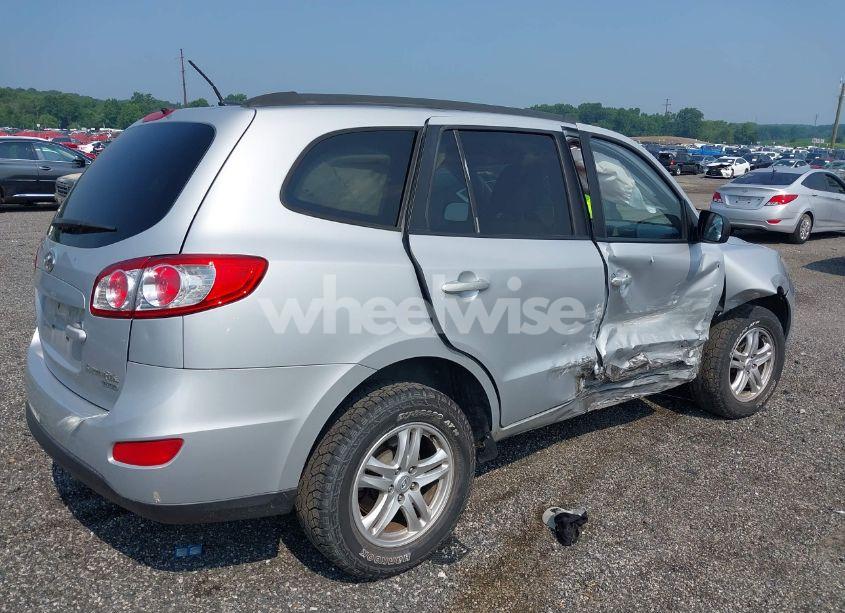 Photo 4 of 2010 Hyundai Santa FE GLS (VIN 5NMSGDAB9AH344469)