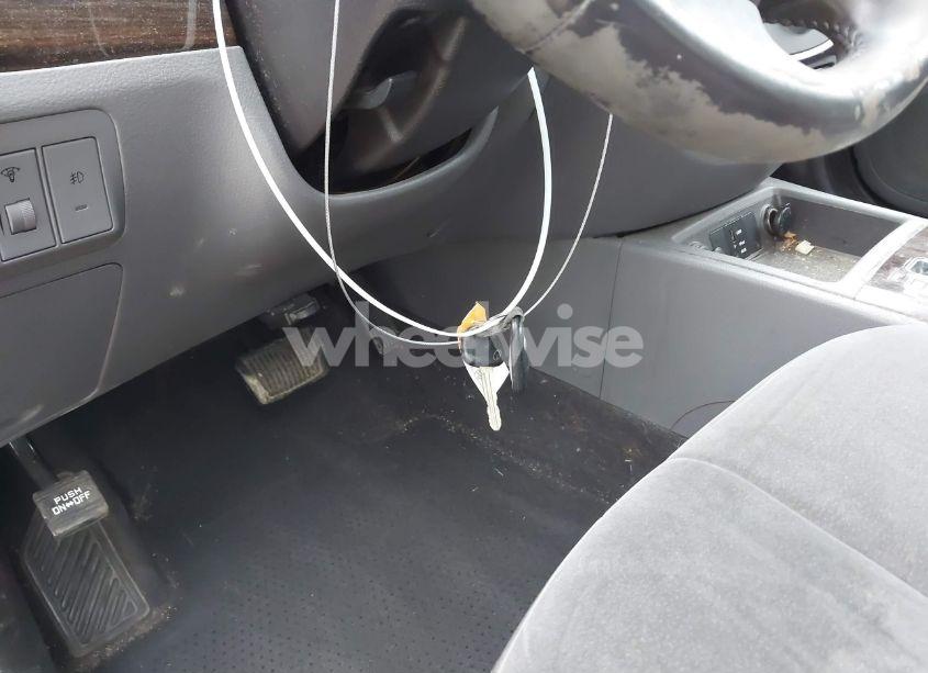 Photo 11 of 2010 Hyundai Santa FE SE (VIN 5NMSH4AG0AH349911)