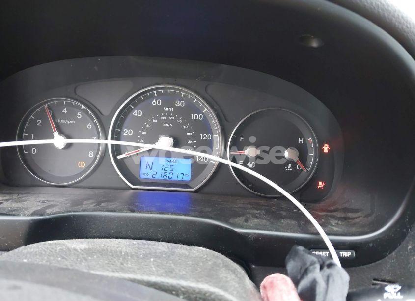 Photo 7 of 2010 Hyundai Santa FE SE (VIN 5NMSH4AG0AH349911)