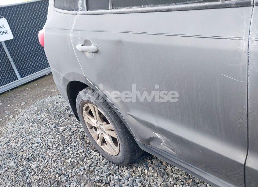 Photo 6 of 2010 Hyundai Santa FE SE (VIN 5NMSH4AG0AH401120)