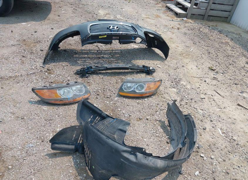 Photo 12 of 2010 Hyundai Santa FE SE (VIN 5NMSH4AG3AH351409)