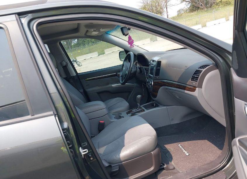 Photo 5 of 2010 Hyundai Santa FE SE (VIN 5NMSH4AG3AH351409)