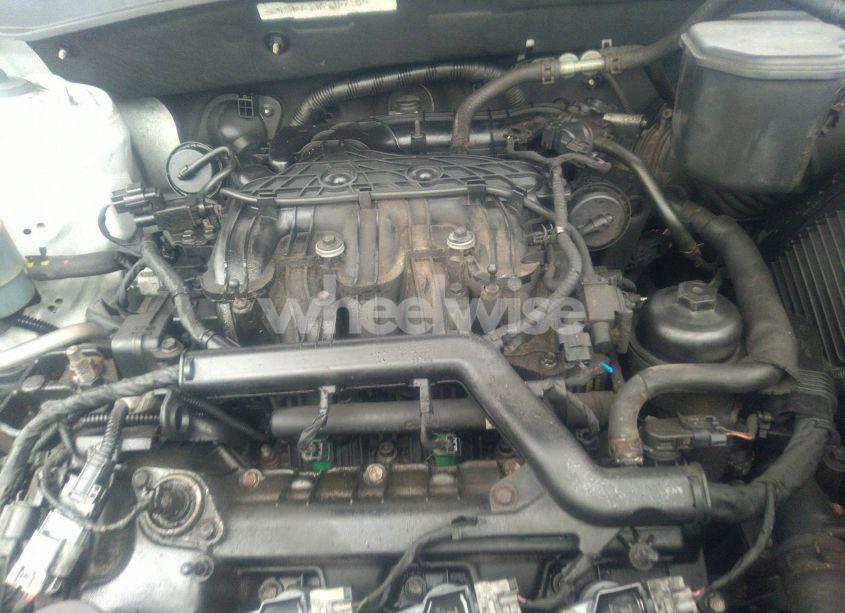 Photo 10 of 2010 Hyundai Santa FE SE (VIN 5NMSH4AG3AH397189)