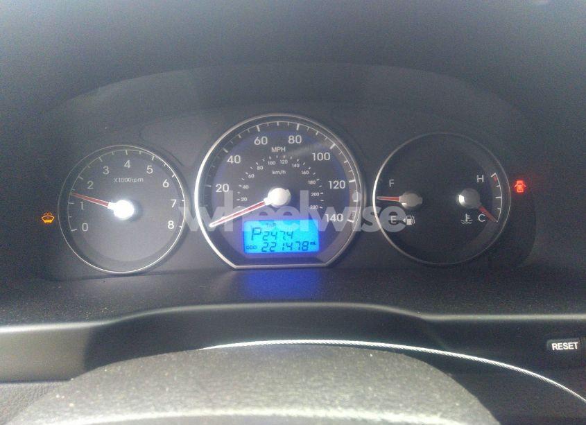 Photo 7 of 2010 Hyundai Santa FE SE (VIN 5NMSH4AG3AH397189)