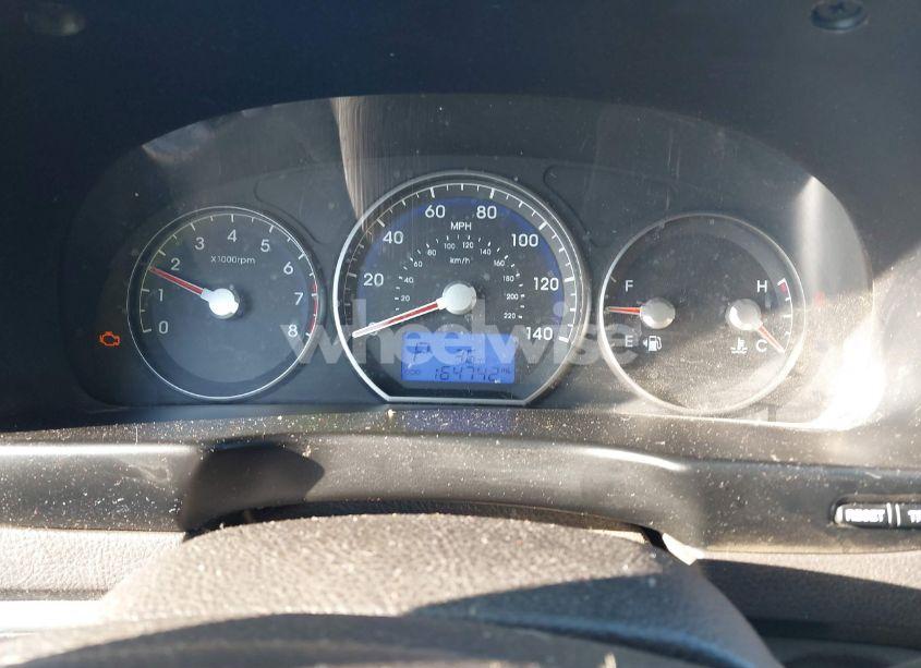 Photo 7 of 2010 Hyundai Santa FE SE (VIN 5NMSH4AG4AH393975)