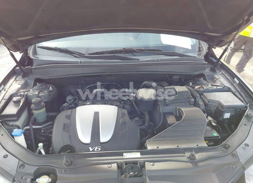 Photo 10 of 2010 Hyundai Santa FE SE (VIN 5NMSH4AGXAH387209)