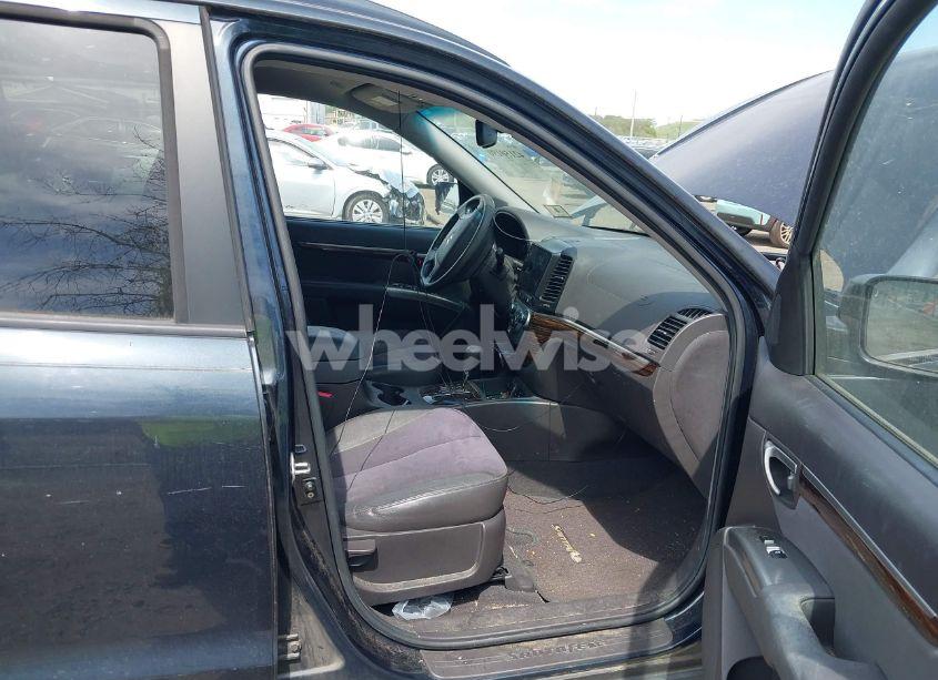 Photo 5 of 2010 Hyundai Santa FE SE (VIN 5NMSHDAG0AH344062)