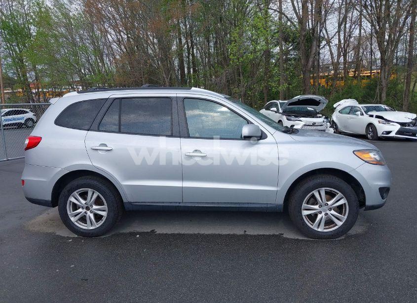 Photo 13 of 2010 Hyundai Santa FE SE (VIN 5NMSHDAG1AH410344)