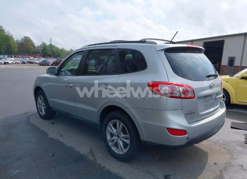 Photo 3 of 2010 Hyundai Santa FE SE (VIN 5NMSHDAG1AH410344)