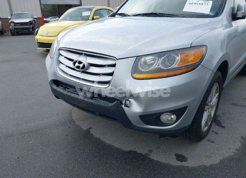 Photo 6 of 2010 Hyundai Santa FE SE (VIN 5NMSHDAG1AH410344)