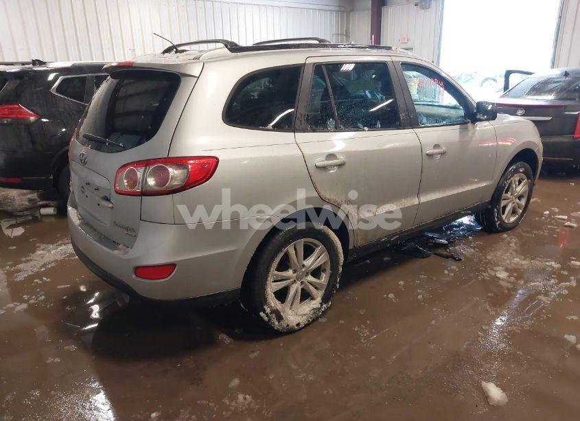 Photo 4 of 2010 Hyundai Santa FE SE (VIN 5NMSHDAG3AH343598)