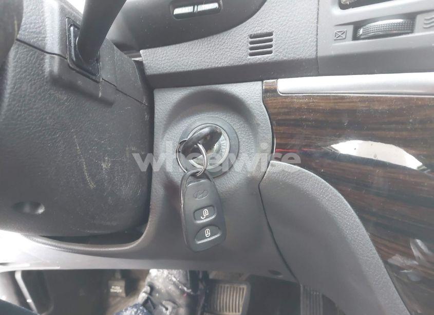 Photo 11 of 2010 Hyundai Santa FE SE (VIN 5NMSHDAG5AH334823)