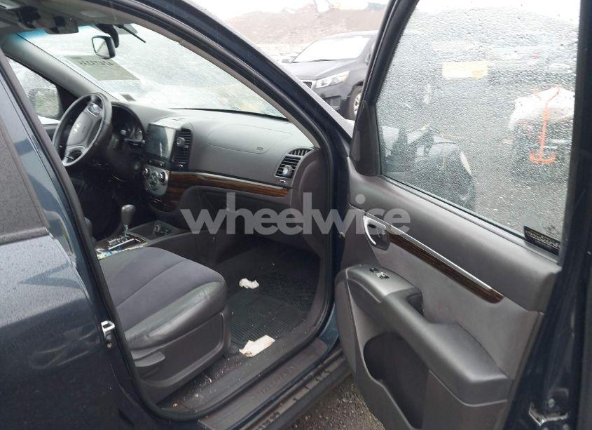 Photo 5 of 2010 Hyundai Santa FE SE (VIN 5NMSHDAG5AH344946)