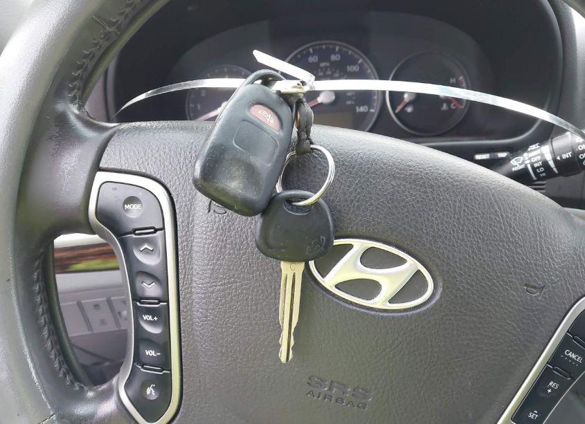 Photo 11 of 2010 Hyundai Santa FE SE (VIN 5NMSHDAG5AH353520)