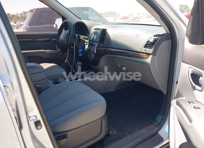 Photo 5 of 2010 Hyundai Santa FE SE (VIN 5NMSHDAG5AH387022)
