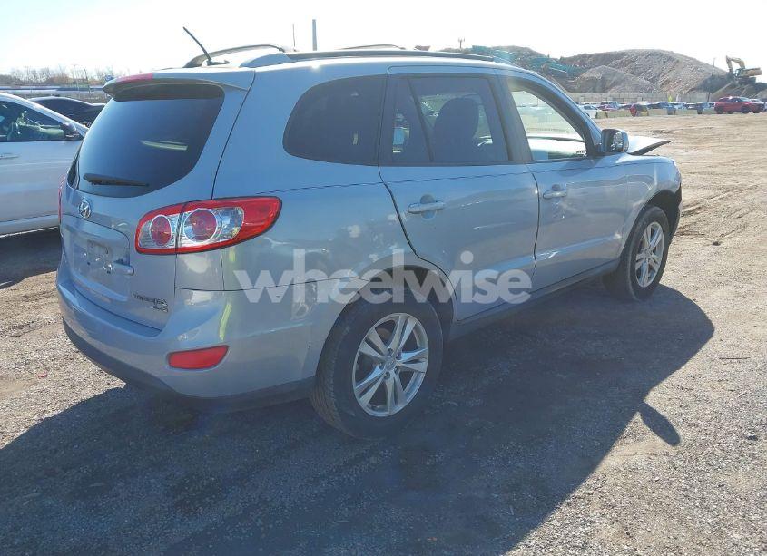 Photo 4 of 2010 Hyundai Santa FE SE (VIN 5NMSHDAG7AH408906)