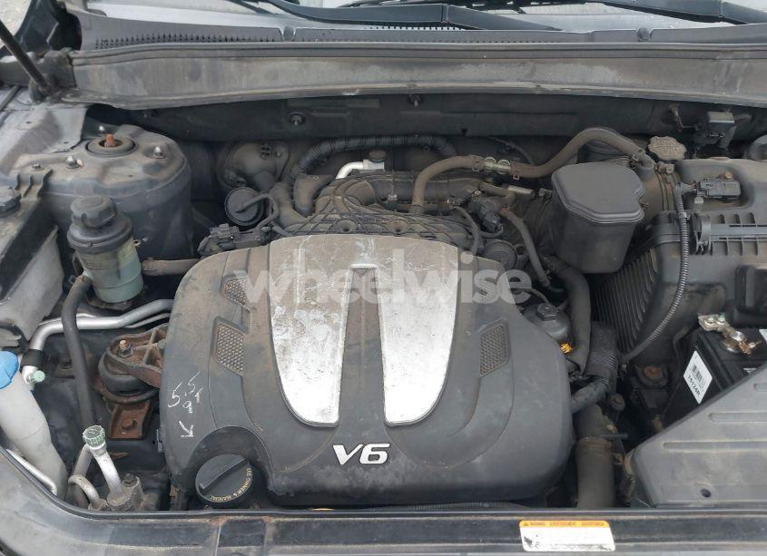 Photo 10 of 2010 Hyundai Santa FE SE (VIN 5NMSHDAG8AH365158)