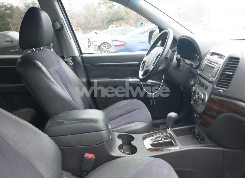 Photo 5 of 2010 Hyundai Santa FE SE (VIN 5NMSHDAG8AH365158)