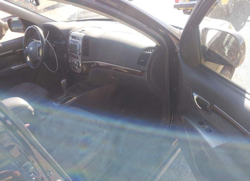 Photo 5 of 2010 Hyundai Santa FE SE (VIN 5NMSHDAGXAH348619)