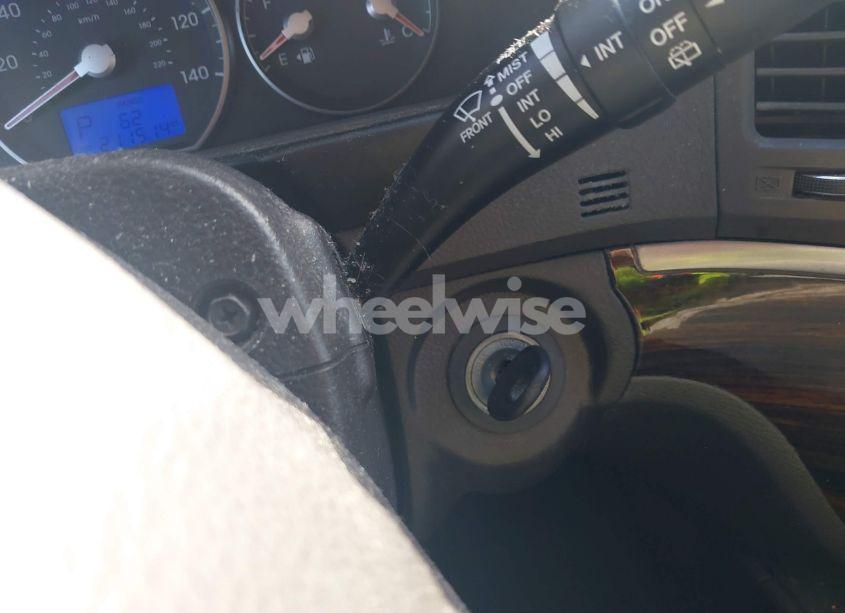 Photo 11 of 2010 Hyundai Santa FE LIMITED V6 (VIN 5NMSKDAG3AH340699)